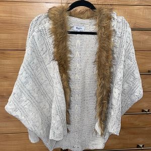 fur collar sweater